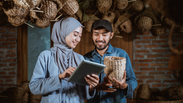 Ekonomi Kreatif Syariah: Peluang, Tantangan, dan Inovasi Digital