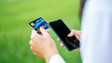 6 Keuntungan E-wallet Syariah dalam Melakukan Transaksi Digital